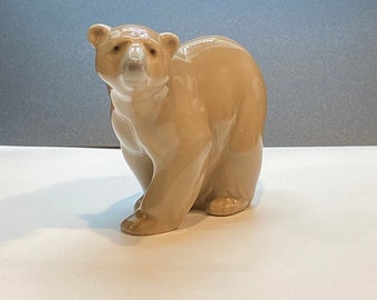 Lladro « Attentive Polar Bear » Brown #1204- Retraité