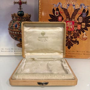 Antique House of Fabergé medium  fitted case  box circa 1914