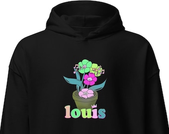 Könnte beinhalten: Schwarzer Hoodie mit einem bunten Blumendesign und dem Wort "louis" in Regenbogenfarben.