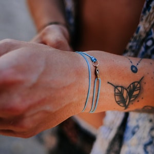 Carabiner Wrap Bracelet Unisex  - Handmade Surfer Beach Bracelet - Adjustable & 100% Waterproof  - String Rope Bracelet - Gift for Men Her