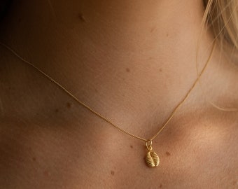 925 Silver Shell Necklace • Silver or Gold • Minimalist Charm Necklace • Fine Necklace with Pendant  • Ready to Gift incl. Gift Box