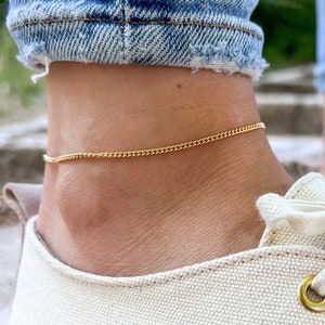 Stainless Steel Anklet for Women & Girls - Adjustable Thin Ankle Bracelet Gold or Silver - Decent Summer Anklet - Birthday Gift Idea for Her
