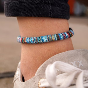 Surfer Beach Footband para mujeres y hombres Boho Ethno Anklets Women Handmade Festival Jewelry Impermeable y ajustable imagen 1