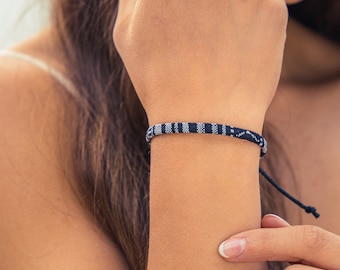 Boho surfarmband för kvinnor och män - Handgjorda festivalsmycken - Surfarmband strandaccessoarer - 100% vattentätt och justerbart