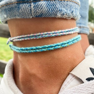 Surfer Beach Voetband Set van 2 Vrouwen en Mannen - Boho Ethno Enkelband Vrouwen - Handgemaakte Festival Sieraden - 100% Waterdicht &Verstelbaar