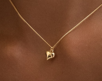 Gold heart pendant necklace • Minimalist heart necklace • Women's necklace in 925 sterling silver • Gift for her including gift box