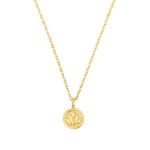 Halskette mit Lotus Blumen Anhänger Minimalistische Kette Damen Halskette aus Edelstahl Filigrane Goldkette Geschenk für Sie mit Box Bild 4