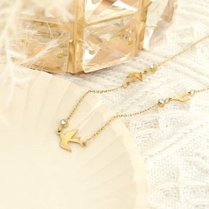 Necklace with Birds & Gemstones Gold Stainless Steel Chain Birds Necklace for Women Communion Gift Delicate Jewelry Minimalist zdjęcie 5
