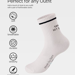 Weiße Tennissocken mit Spruch Retro Tennis Socken Weiss Crew Socks mit Print für Damen & Herren Lustige Socken Witzige Damensocken Bild 6