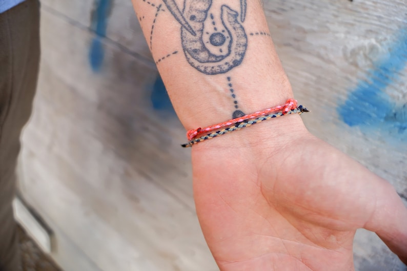 Boho Surfer Armband Set van 2 voor Vrouwen Mannen Handgemaakte Festival Sieraden Surfer Armband Strand accessoires Waterdicht & Verstelbaar B.R afbeelding 4