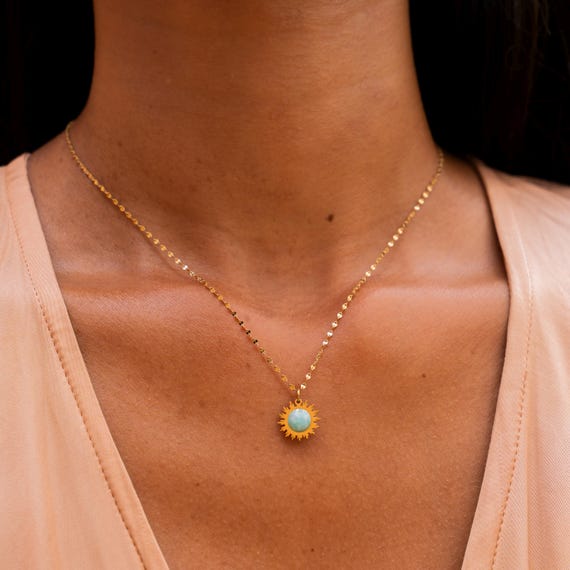 Made By Nami Edelstahl Halskette Mit Sonnen-Anhänger - Gold 40+5cm | Wasserdichter Damenschmuck