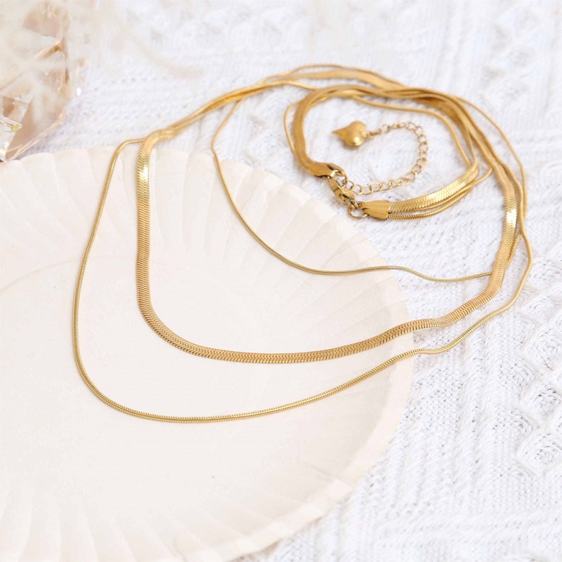 Mehrlagige Schlangenkette Dreilagige Kette Schlangen Design Minimalistische Halskette Damen Gold Boho Schmuck Geschenk für Sie Bild 5