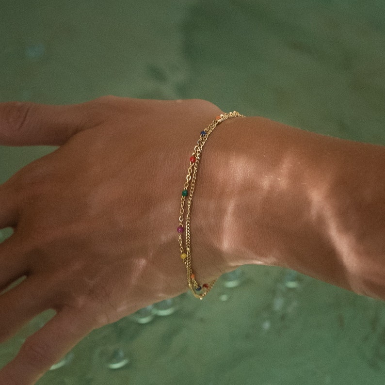 Minimalistisches Armband mit Perlen Gold Gliederarmband Verstellbar für Damen Filigrane Edelstahl Armkette Frauen Geschenk für Sie Bild 1