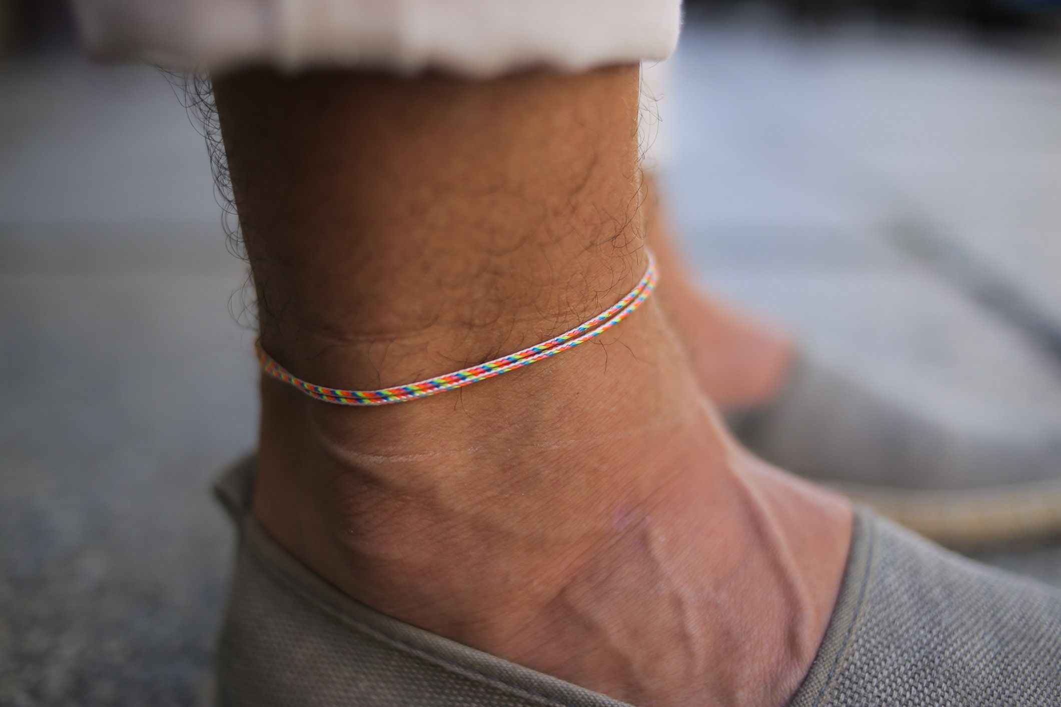 Can men wear an anklet? - Quora