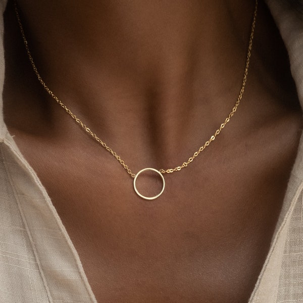 Collier pendentif cercle • Chaîne cercle argent ou or • Collier minimaliste • Collier en acier inoxydable pour femme • Cadeau pour elle