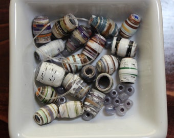 Kit de bracelet de perles de papier, bracelet de perles de papier recyclé, kit de bracelet de bijoux, kit de bracelet d'artisanat pour enfants