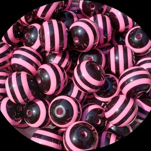 20mm Pink & Black Striped Chunky Bubblegum Beads Set of 10   A91