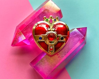 Cosmic Heart Compact pin
