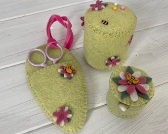 Juego de costura de fieltro de lana, regalo con temática de abejas, alfiletero y porta tijeras