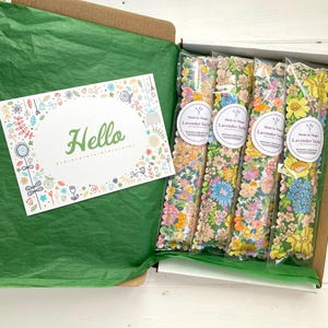 Lindo conjunto de sachês de lavanda de primavera, sachês de lavanda Liberty of London com cartão-presente personalizado, presente de dia das mães, presentes de aromaterapia