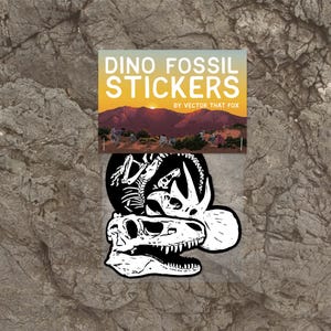 Pegatinas de vinilo de dinosaurio (paquete de 3) - T-rex/Triceratops/Esqueleto de dinosaurio en pose de muerte - "VECTOR THAT FOSSIL", de Vector That Fox