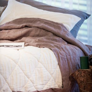 Organic Wool Comforter: White Linen Summer Duvet