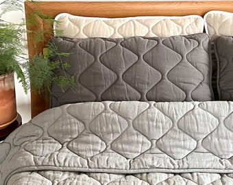 Winter wool insert linen covered grey comforter for cold weather. US Queen size. Sale. Cold weather wool quilted hypoallergenic duvet.