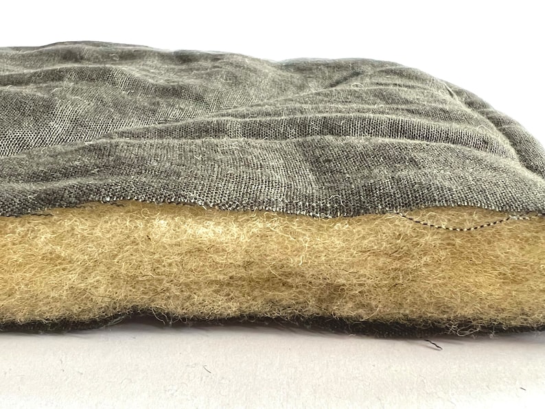 SecretsAndThings Wool Comforter