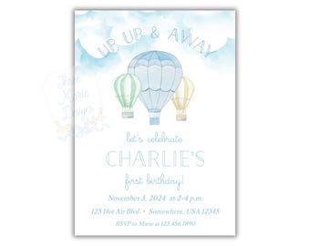 Puede incluir: Una invitación de cumpleaños con globos aerostáticos azules, verdes y amarillos con el texto "Up Up & Away" y "Let's celebrate Charlie's first birthday!"  3 de noviembre de 2024 de 2 a 4 p.m. 123 Hot Air Blvd. Somewhere, USA 12345 RSVP a Marie al 123.456.7890