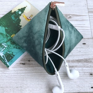 Handgefertigte Ohrhörer Etui, Teebeutel Geldbörse, Stilvoller grüner Batik-Stoff, Geschenk für Lehrer, Dankeschön
