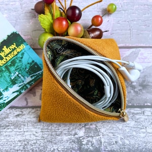 Handgefertigte Ohrstöpsel aus Kunst-Velours, perfektes Geschenk für Ihre Handtasche oder die Tasche