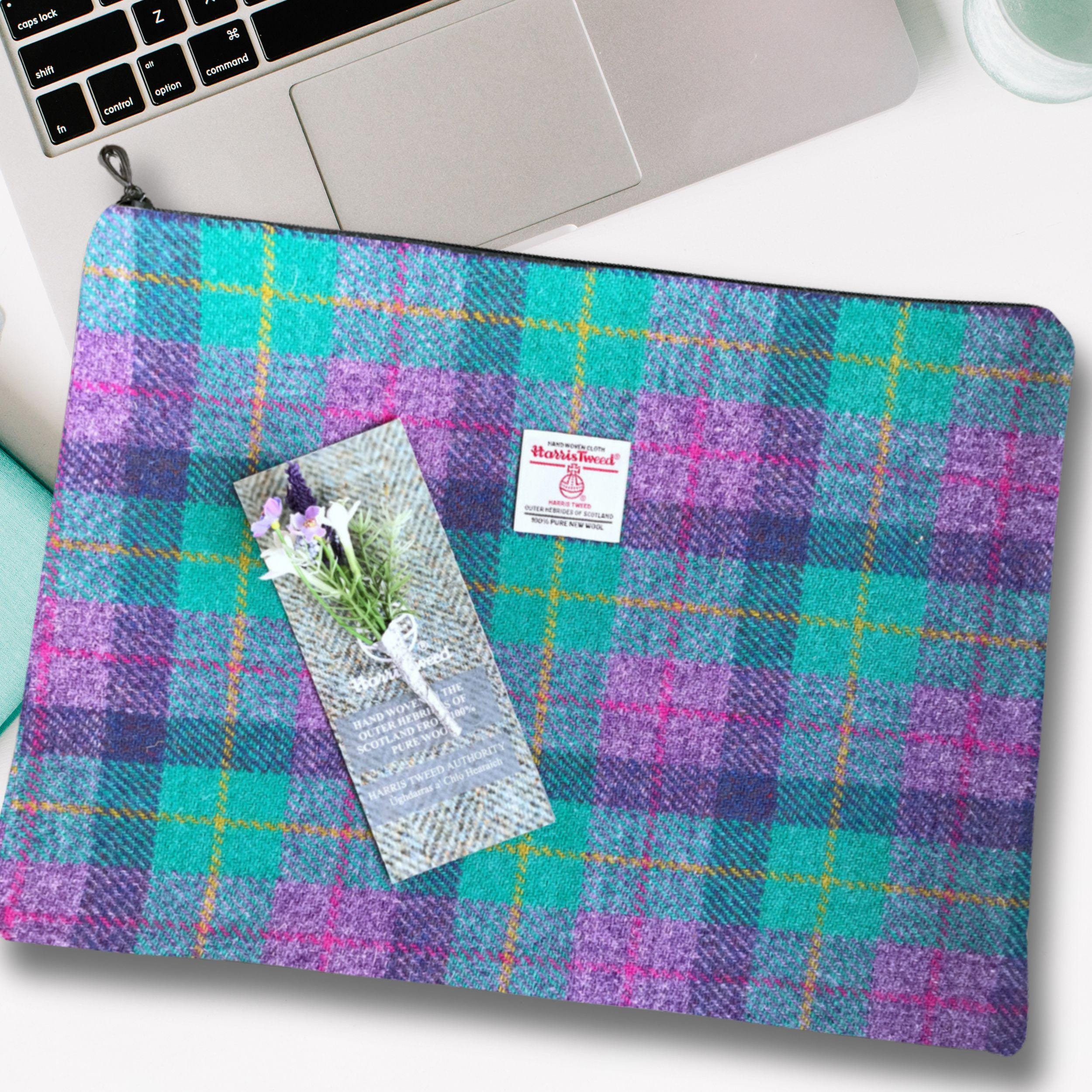Nolen Plaid Chartreuse Place Card Nolen Plaid Chartreuse Place Card