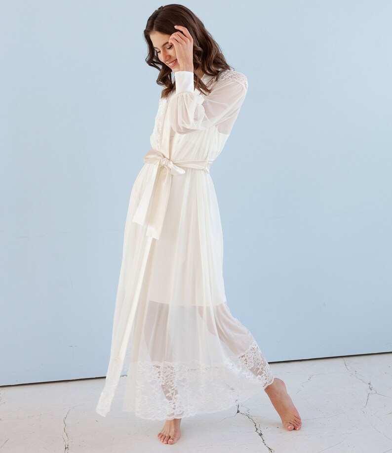 Luxurious ivory maxi robe Amore Mio image 3