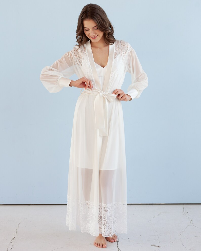 Luxurious ivory maxi robe Amore Mio image 4