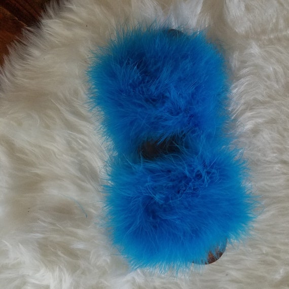 furry slides size 11