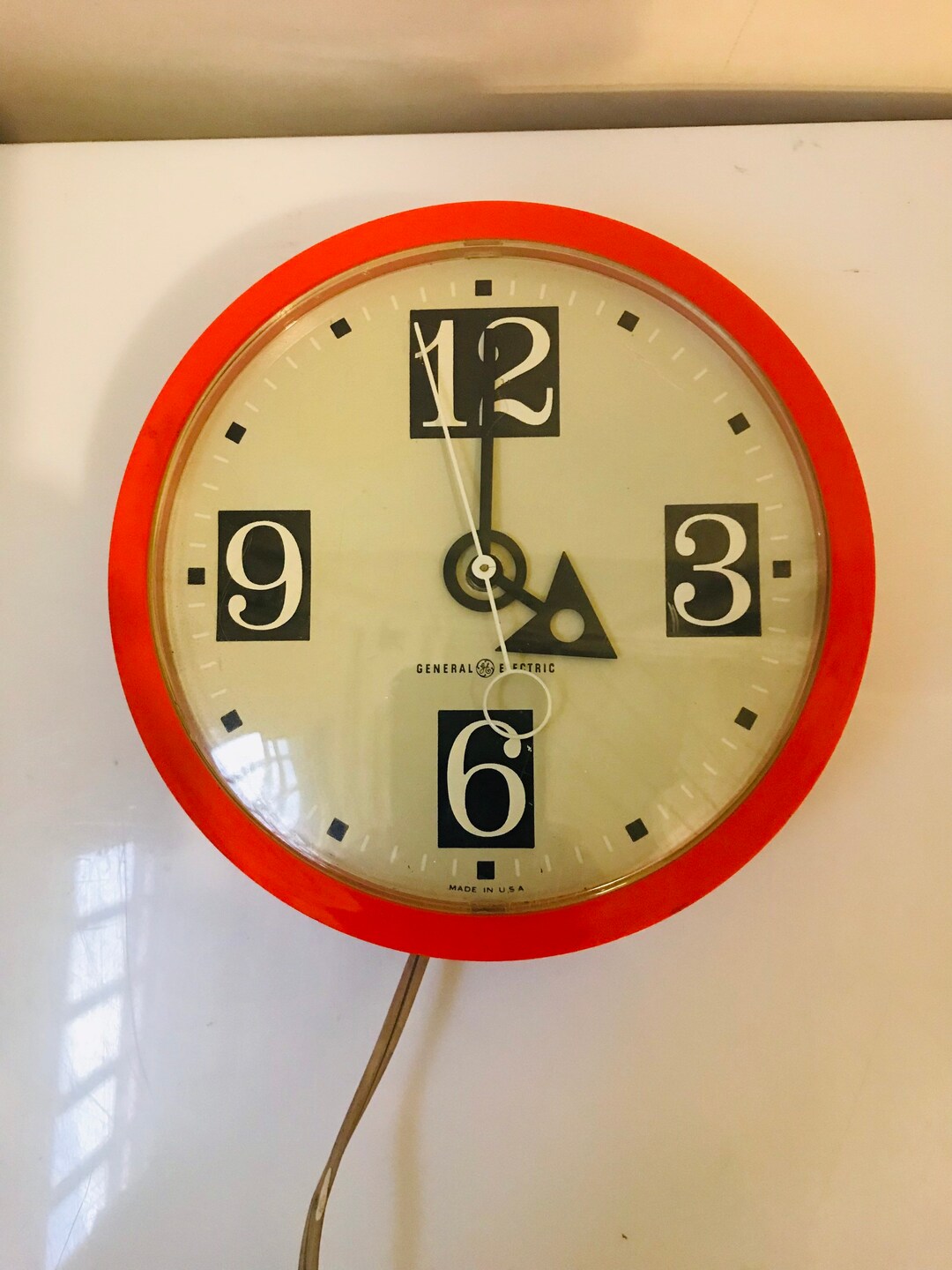 MCM Vintage General Electric Wall Clock Model 2162 Orange With
