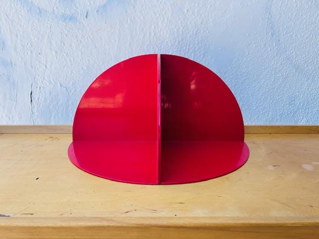 カルテルブックエンド、 ジオット・ストッピーノ、 イタリアモダン プラスチック赤 Giotto stoppino - Etsy 日本