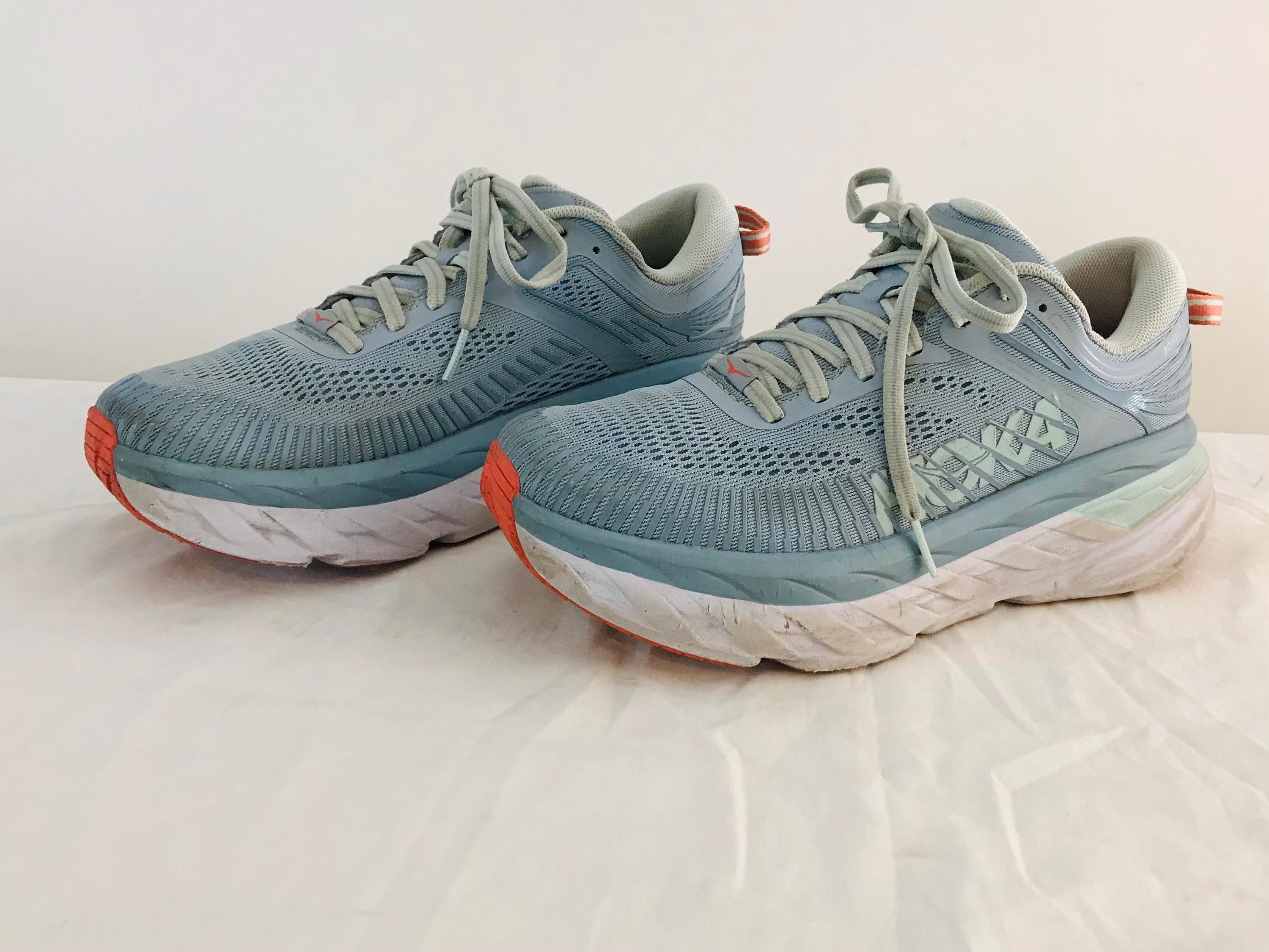 Hoka One One W Bondi 7 Womens Sz 7 High Cushion Running