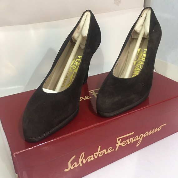 Vintage Salvatore Ferragamo Women’s Pumps.