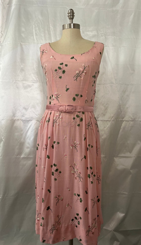 1950’s westerner wearables vintage pink floral dress. Gem
