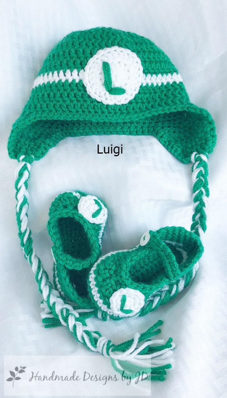 Handmade Crochet Mario Princess Peach 