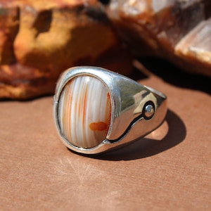 12-1 Lake Superior Water Level Agate Ring Set in .950 Sterling Silver White Gray Red Size 12.5