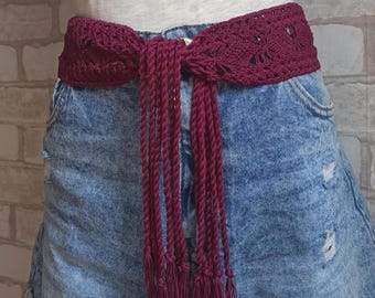 Burgundy Crochet Corset Belt – Handmade Knit Waist Accessory.