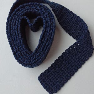 Marineblauwe riem, gebreide riem, minimalistisch accessoire, katoenen riem voor jeans en vesten