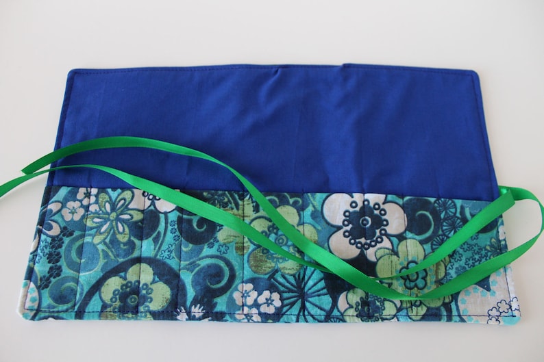 Turquoise Floral Vintage Print Brush Roll