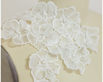 A17-160 // 10pc. Lace Flower patch, Sew on 3D flower, 3D flower lace appliqué, 3d lace flower, wedding dress lace appliqué, bridal lace