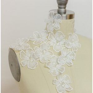 A17-162 // 10pc. Lace Flower patch, Sew on 3D flower, 3D flower lace appliqué, 3d lace flower, wedding dress lace appliqué, bridal lace