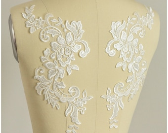 A17-013 // 2pc. mirrored lace flower applique - IVORY/ off-white - Lace flower, lace patch, bridal dress appliqué