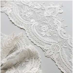 T17-046 // Veil lace trim, Bridal Lace trim, soft embroidered lace Trim, elegant bridal lace trim, lace embroidery, weddingdress lace trim
