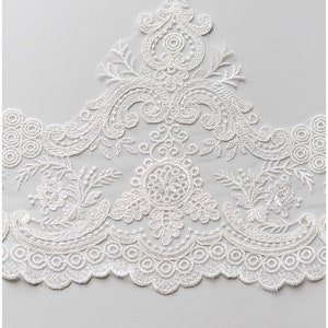 T17-047 // Weddingdress lace trim, Veil lace trim, Bridal Lace trim, soft embroidered lace Trim, elegant bridal lace trim, lace embroidery